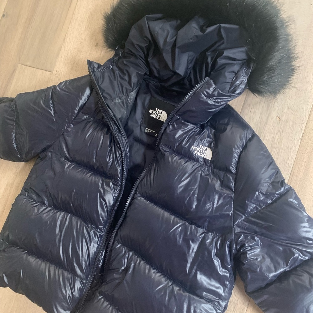 Women’s black north face coat